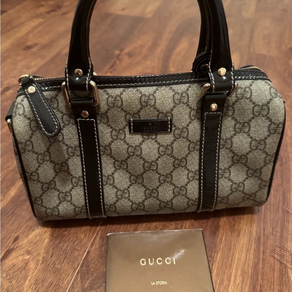 Gucci Handbag - Picture 2 of 10